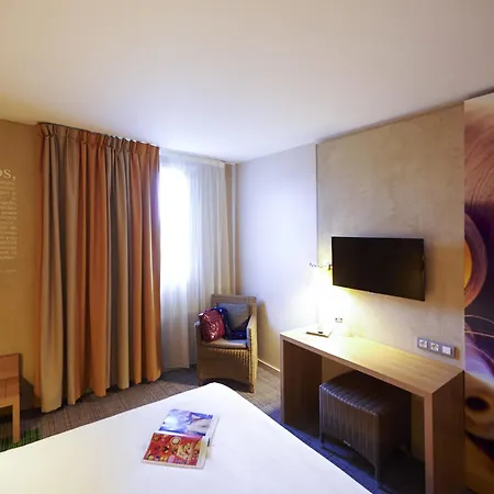 Ibis Styles Cholet Hotel Exterior photo
